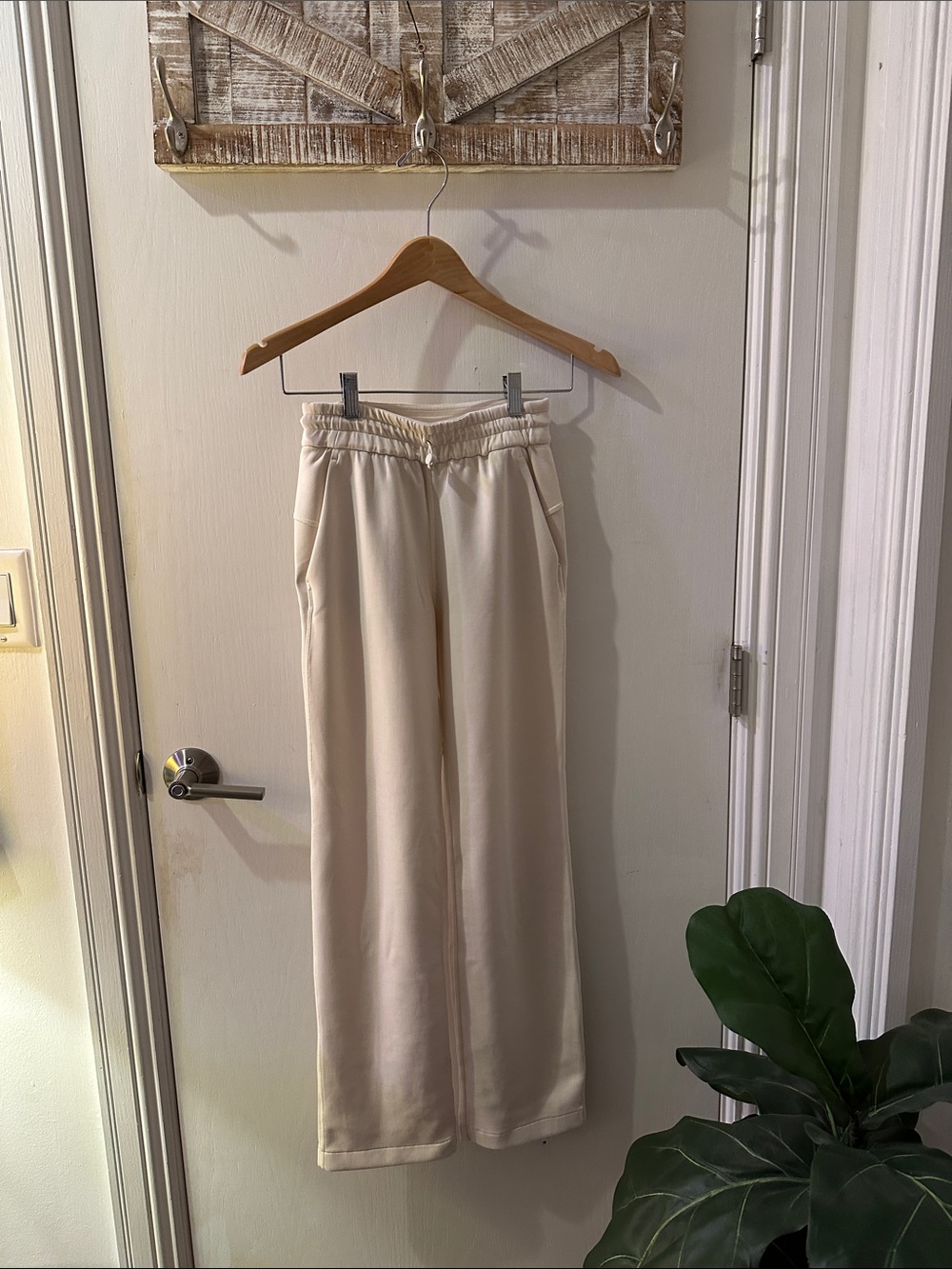 lululemon athletica Cream Wide-Leg Pull-On Pants
